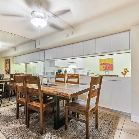 Papaya Place By Avantstay Great Location W Balcony Outdoor Dining Shared Pool Hot Tub Key West Exterior photo