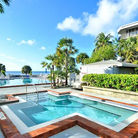 Papaya Place By Avantstay Great Location W Balcony Outdoor Dining Shared Pool Hot Tub Key West Exterior photo